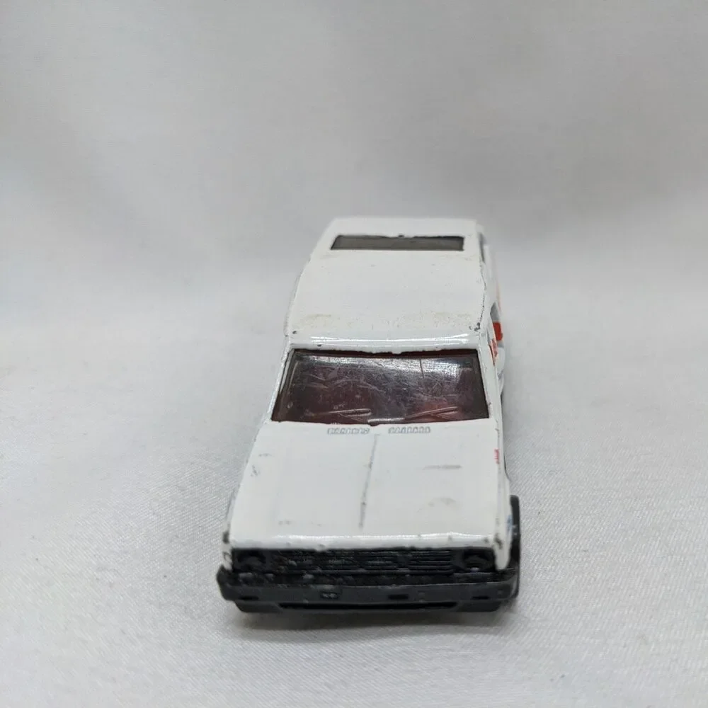Hot Wheels Minitrek Good Time Camper Diecast RV
